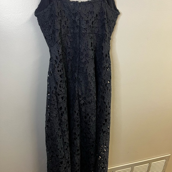 ASTR the label size xs navy blue lace midi dress fancy - Picture 8 of 9